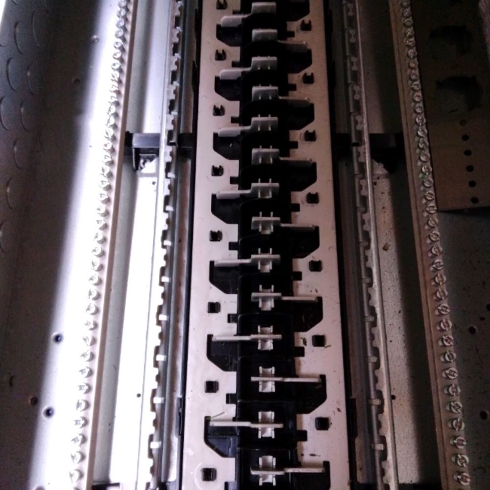 Fuse box large
